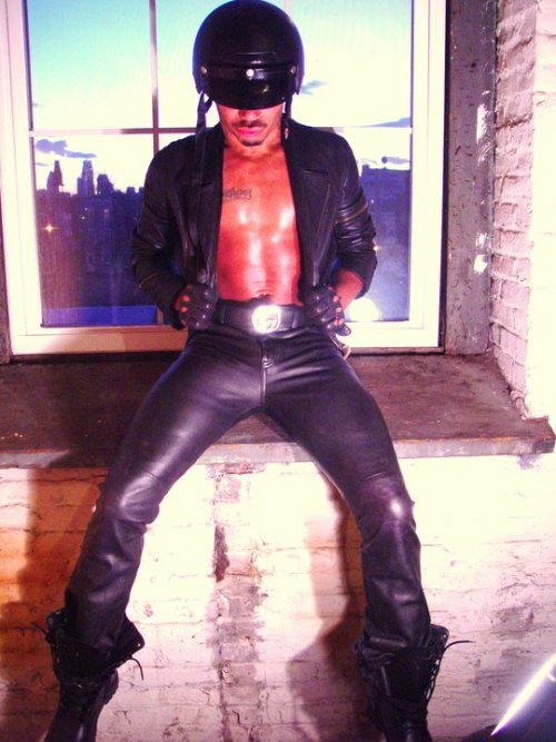 blkmilk:  DO YOU WANNA RIDE?