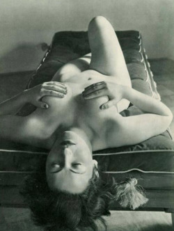 lastdreamofjesus:  :: Andre de Dienes | Bra #1 