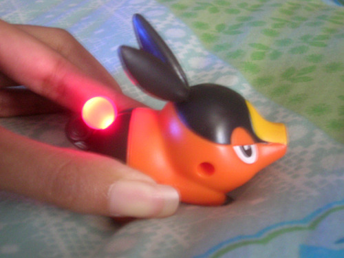   Awww *A* Pikachu and Tepig light up, so cute <3