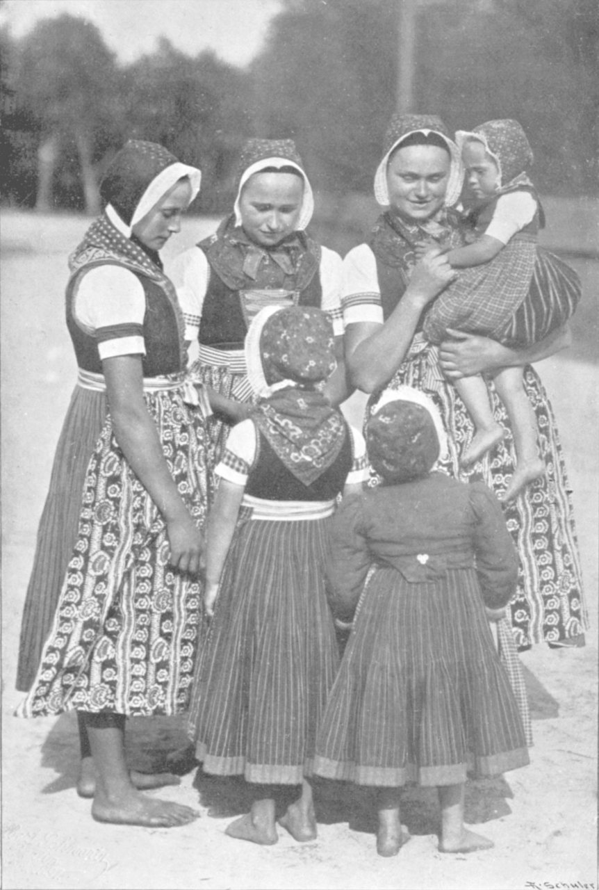 Serbian women and children ca. 1904, A. Schuler