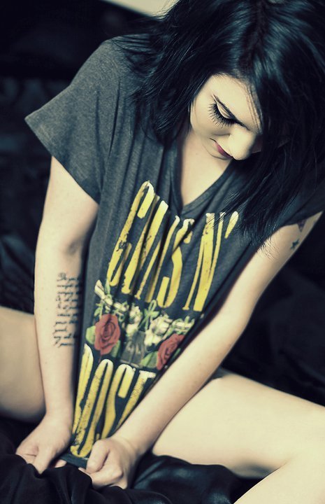 ablogfortherecentlydeceased:  Follow me on instagram @nameinlaughter incollaborationwithdeath: