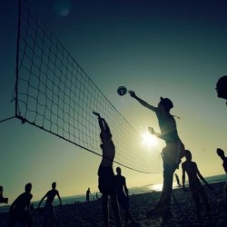 I wana go play beach volleyball this week.