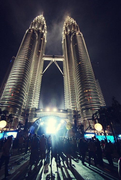 great shot of the Petronas Towers