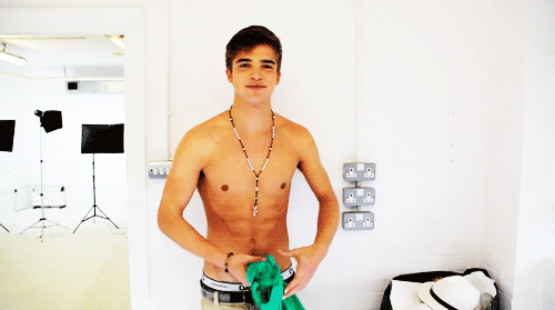 xxx TROY IS NAKED xxx