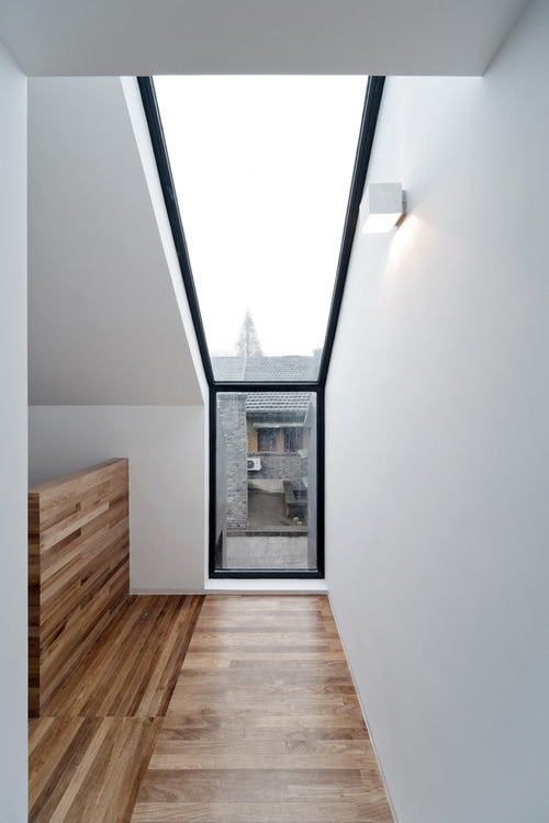 architectureinspiration:Atelier Zhanglei - Slit House | via pistanthro-phobia