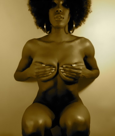 fuckyeahblackbeauties:  Submitted by http://afrikanaluxe.tumblr.com 