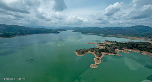 jdtaughtyou:  quisqueya la bella. mi corazon es tuyo.   Damn I want to be there so bad!!! I miss my home country!