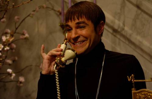 lady-stardustt:  This is Roger Bart. He played Carmen Ghia in the 2005 version of The Producers. He is also the singing voice of the young Hercules from Disney’s Hercules. So whenever you listen to Go The Distance, that’s who you’re hearing. 