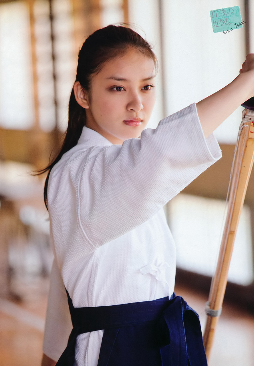  Emi Takei 武井咲 