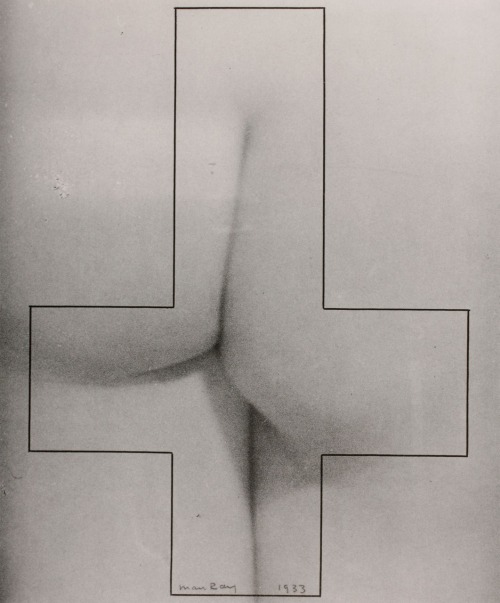 oxydes:havesexwithghosts:Man Ray, Monument a D.A.F. de Sade, 1933