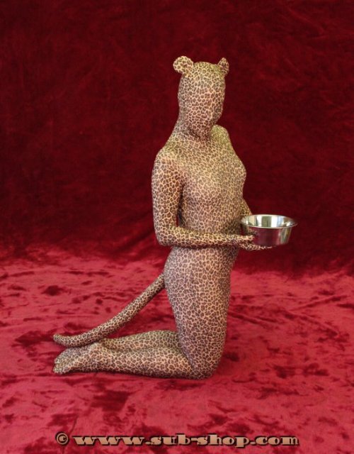 maskedwomen: (via Kitty Zentai by ~subshopautumn on deviantART)