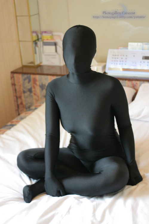 Porn photo tights-and-zentai.tumblr