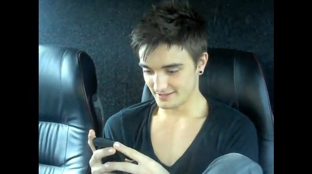 foolishformcfly:  Tom:”Nathan sykes.” Nathan:”Oh Dear, eh..” Jane:”Now﻿