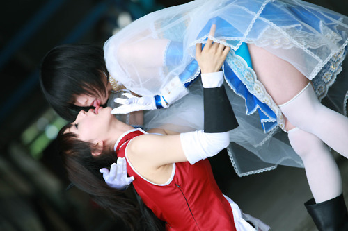 yuria:  夏コミで発行予定の花邑沙希（はなむらさき）さんとのまどかマギカコスプレ写真集の写真その2です！…