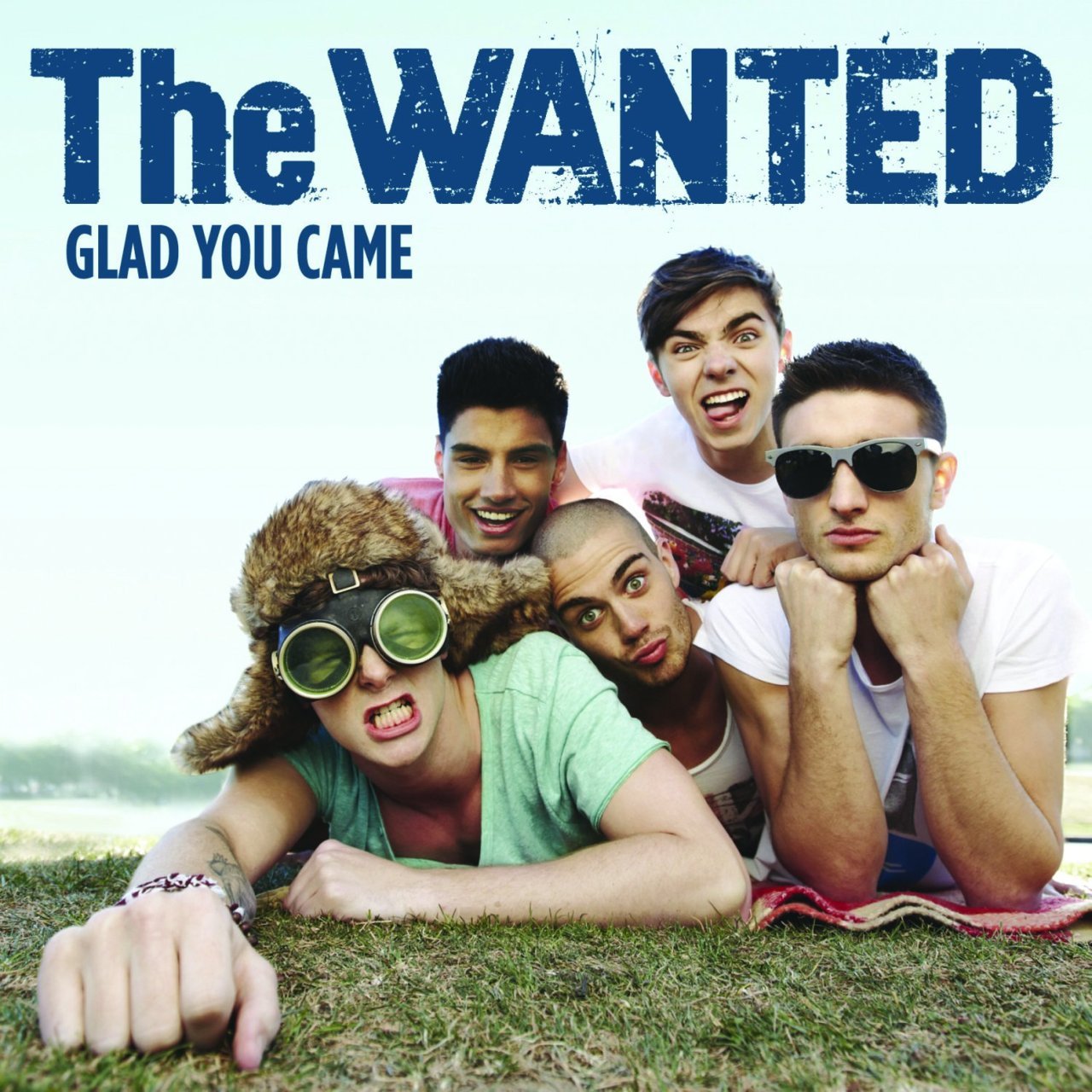 eyessowidetonewplaces:  idecidedyoulookwellonme:  twdaily:  HQ  they’re all so