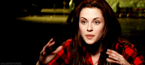 scaryandbeautiful:  Hm = Ciúmes. :) = To com muita raiva. Relaxa = To mal. É só