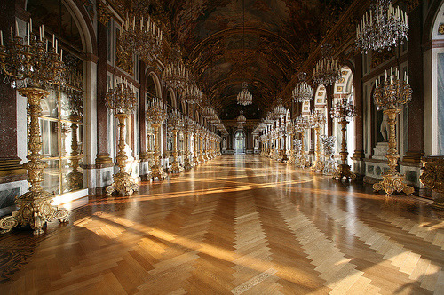 ohohcherie:  Herrenchiemsee Castle (by newsman05) 