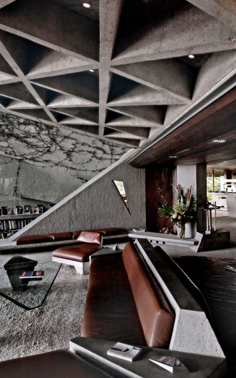 eslamelshatby:  1963 - Sheats House - John Lautner