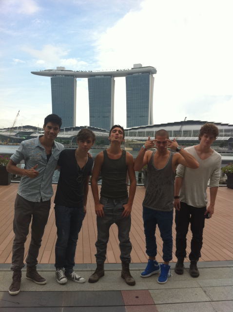 tomaliparkertw:  5 AMAZING BOYS (:  I love them &lt;3 