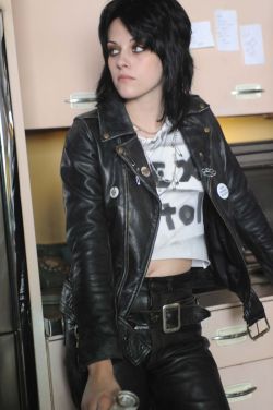 fygirlcrush:  Kristen Stewart as Joan Jett in The Runaways 