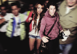 NICK&MILEY