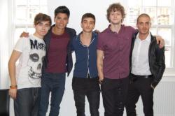 heythereemz:  Nathan’s top. Gimme it. 