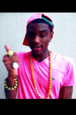 Soulja Boy doing my signature Pose : D