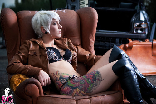 OMG THAT TATTOO *-*