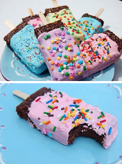 iwanttobeafatgirl:  Popsicle brownies 