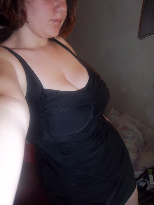onlycutechubbygirls:  Submission.