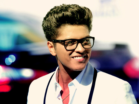 brunomarsohana:  whentellmethatyouloveme:  somewhereinbrooklyn-: you are an unreal