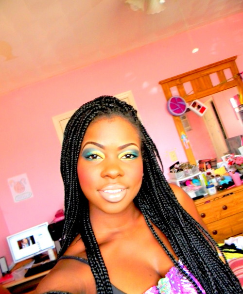 fuckyeahblackbeauties:  flowersundefiled.tumblr.com 
