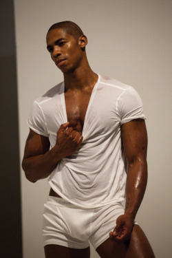 nubianbrothaz:      Mehcad Brooks   