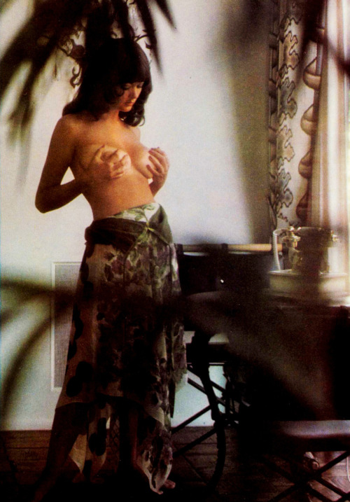 http://nudevintage.tumblr.com/post/7355477049