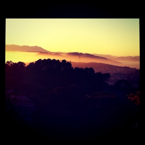El Golden Gate escondido entre la niebla (Taken with instagram)