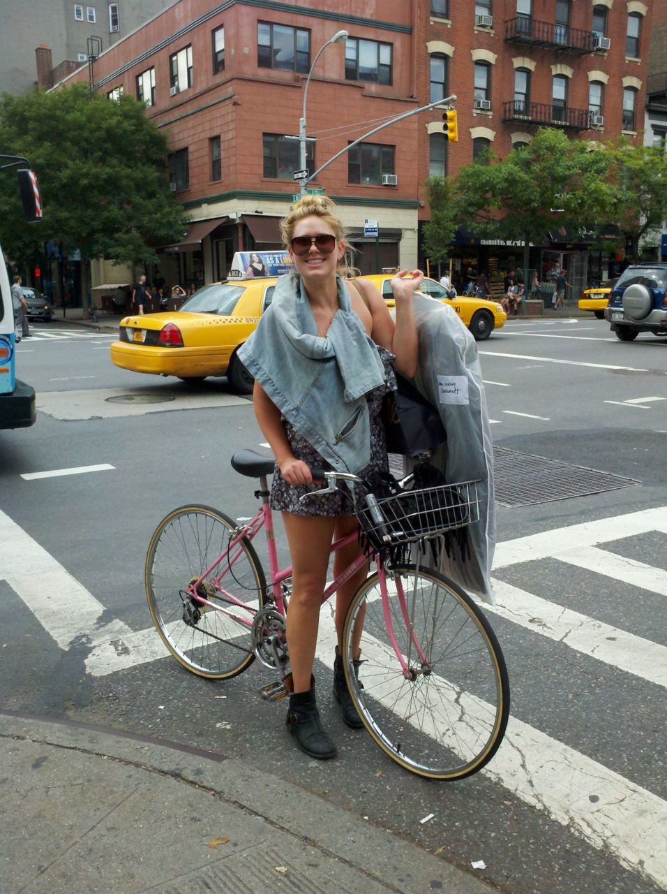 Stylist Lindsay Grosswendt is adorable! We had to take a picture of her when we ran into her with her pink bike and 90’s nostalgic ensemble. Love!