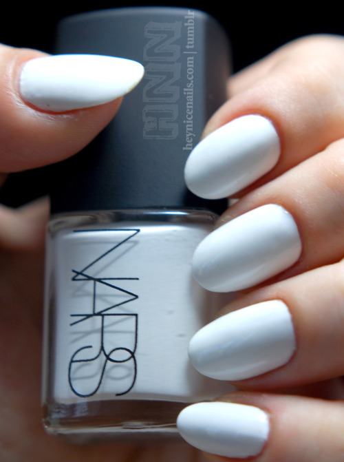 heynicenails:  just a quick swatch of NARS-Écume 