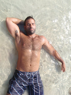 hot4hairy:  H O T 4 H A I R Y  Tumblr |