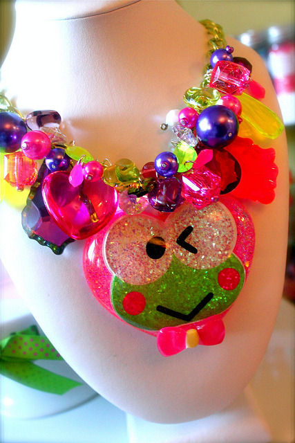 ✿ she's a carnival ✿