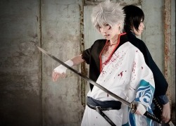 sendouakira:  I so want to post the other 2 photos of Kuryu’s crossplay Saitou so much, but its still too early to do that :(( Kuryu as Sakata Gintoki and Ma chan as Katsura Kotarou, photo by Katsura 