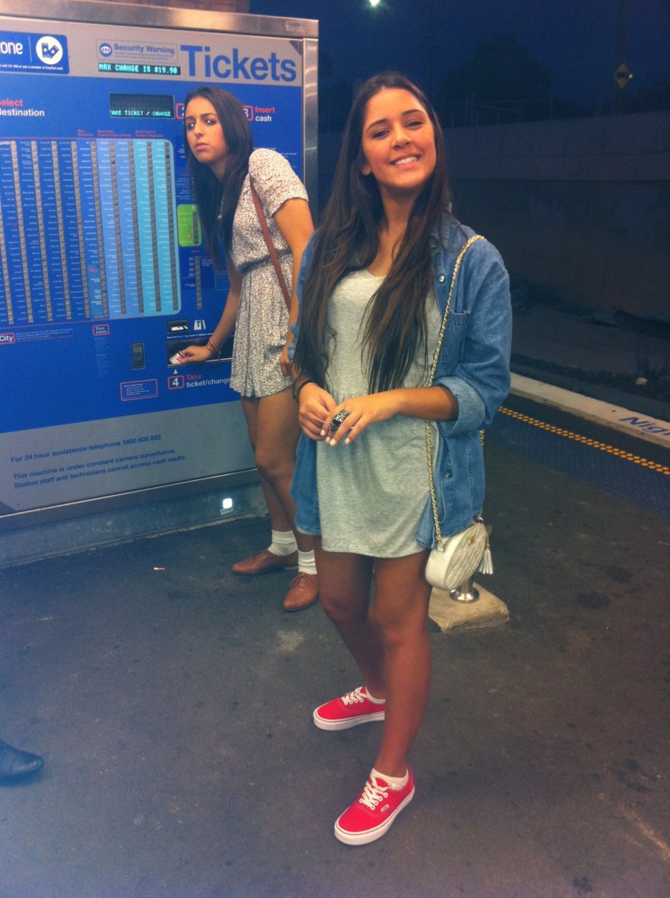 summertansandtiedyedvans:  ††† WANT MORE HIPSTER PHOTOS ON YOUR DASH? FOLLOW  http://summertansandtiedyedvans.tumblr.com/