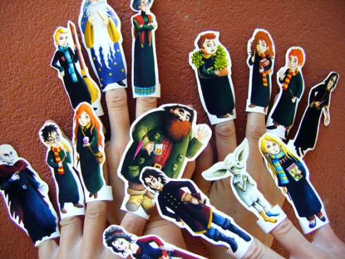  Harry Potter BIG SET of 15 finger puppets. Etsy. So different I just had to post.Harry PotterRon We