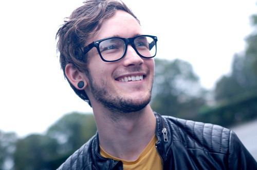 seaofsounds:  he is perfect, omg. 