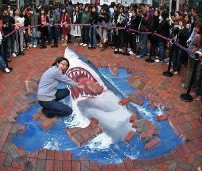 Grafite em 3D nas ruas: adult photos