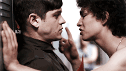 panda-deactivated1211-deactivat:  Nathan: It’s just so hard when you’re so cute, and I’m so horny. 