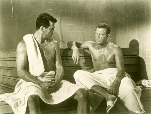 mikestand: Rock Hudson and Rod Taylor I wonder if Rock had a boner?