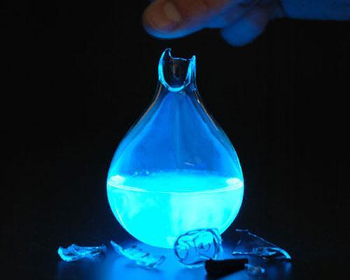 Blood lamp: Talk about energy conservation! This single-use lamp requires a drop of blood to be activated — a personal sacrifice that will really make you think twice before turning on the lights.
15 bizarre green inventions