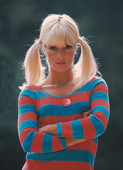 lafilledepaille: Sylvie Vartan.