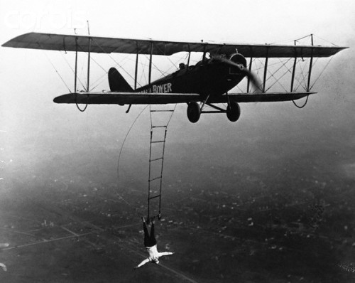 maudelynn:Lilian Boyer; wing walker c.1923