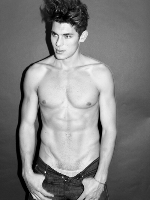 @desirable.men